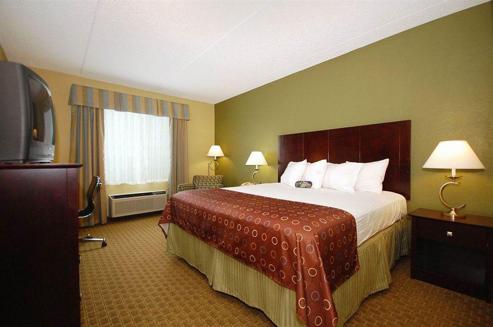 Brook Park Best Western Airport Inn & Suites Cleveland חדר תמונה
