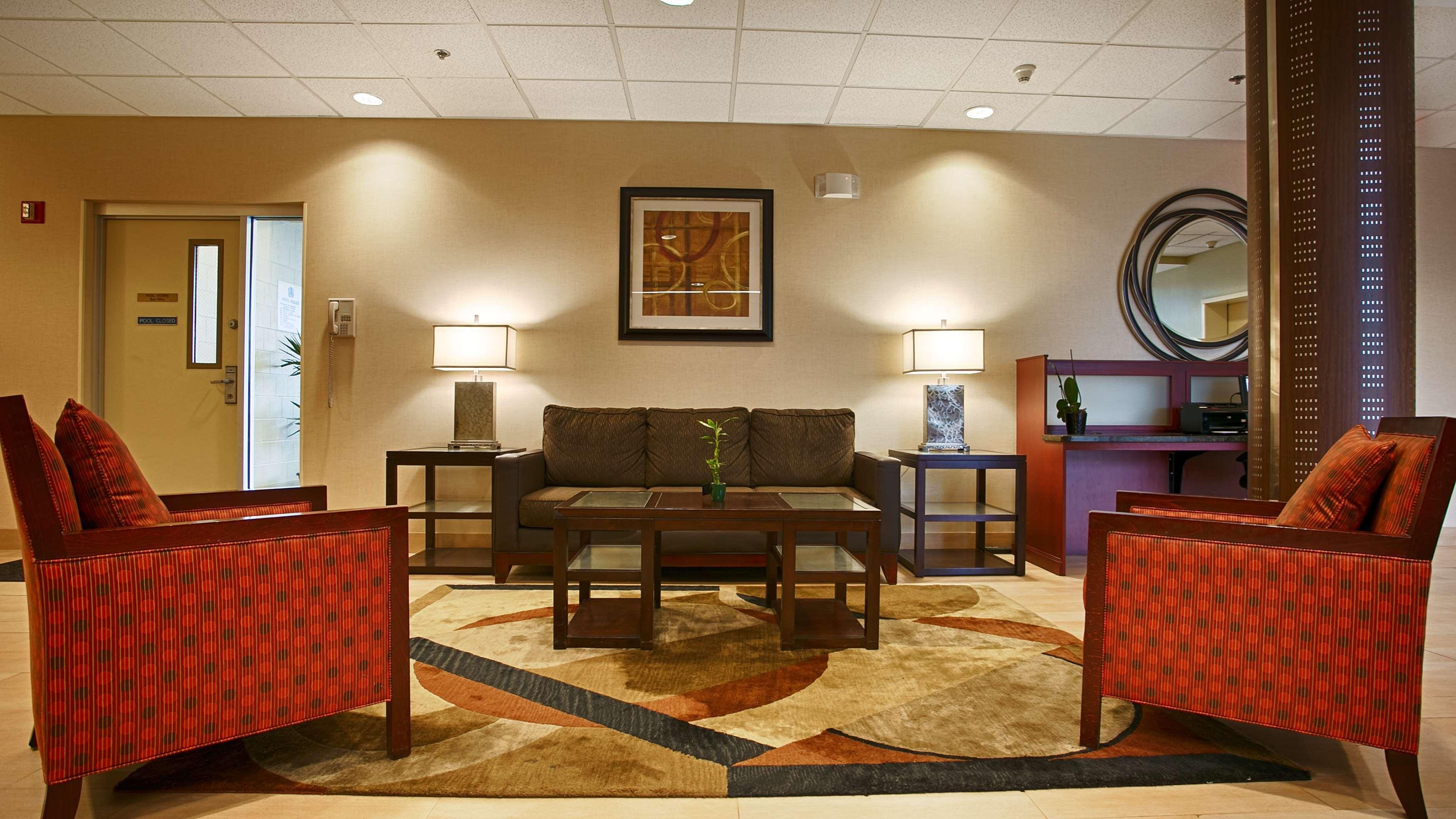 Brook Park Best Western Airport Inn & Suites Cleveland מראה חיצוני תמונה