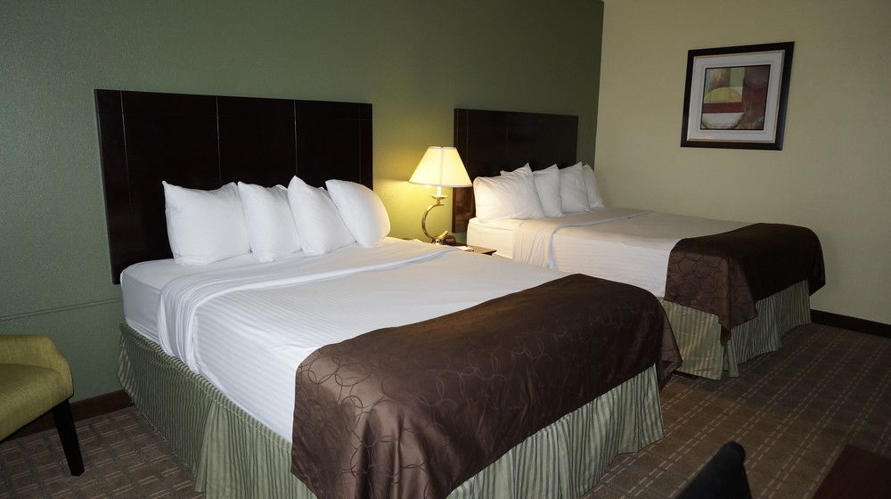 Brook Park Best Western Airport Inn & Suites Cleveland מראה חיצוני תמונה