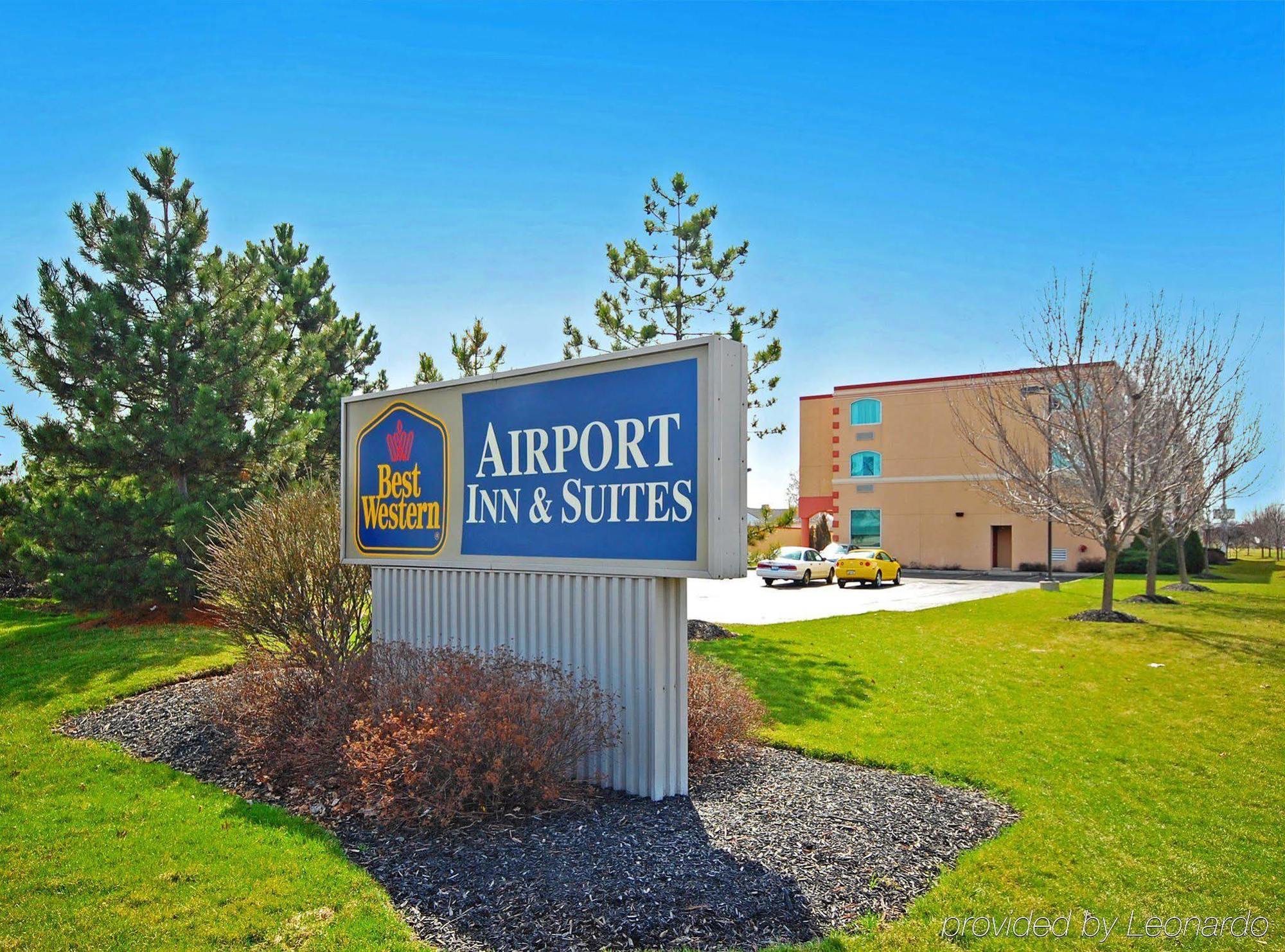 Brook Park Best Western Airport Inn & Suites Cleveland מראה חיצוני תמונה