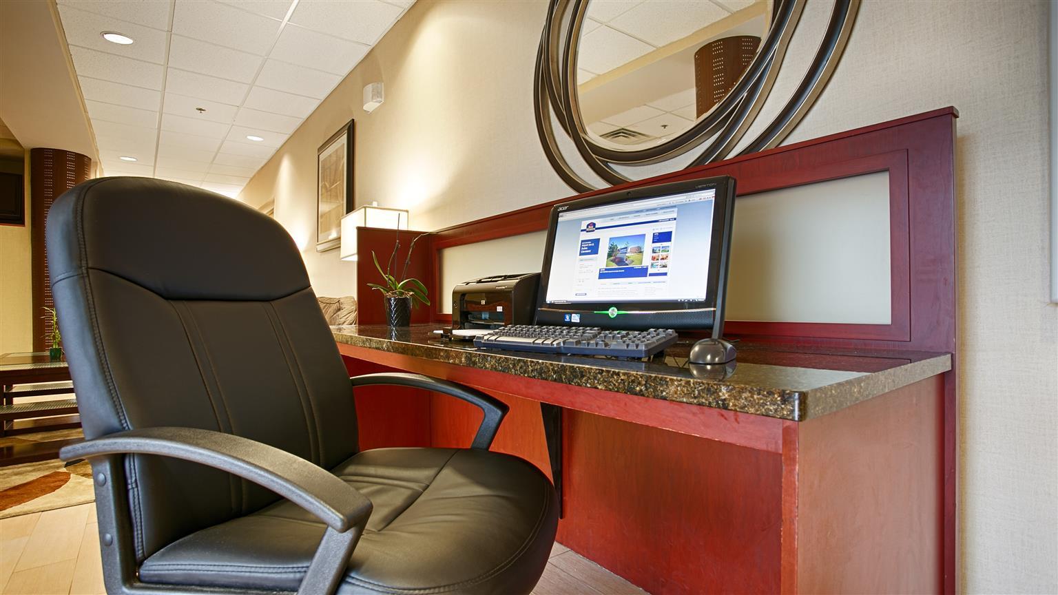 Brook Park Best Western Airport Inn & Suites Cleveland מראה חיצוני תמונה