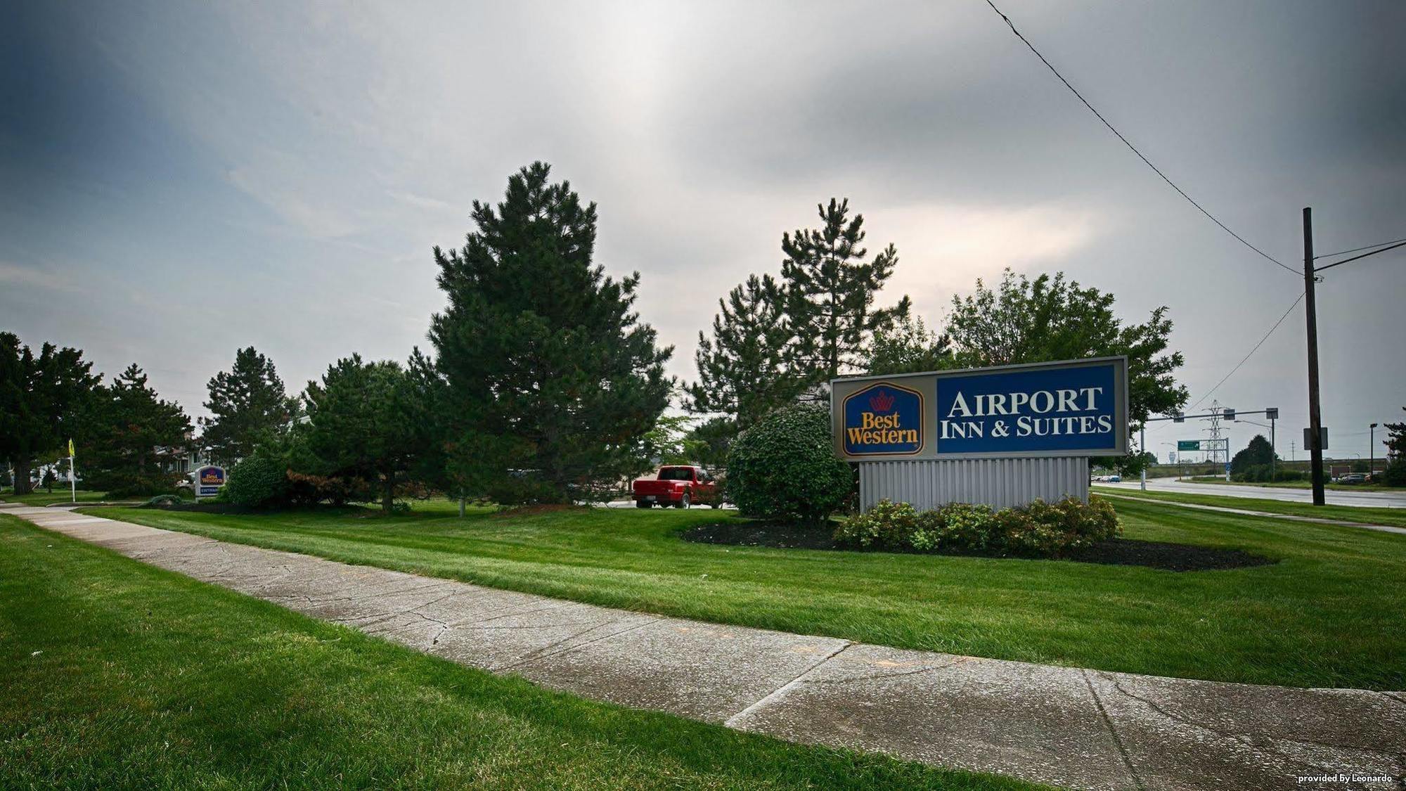 Brook Park Best Western Airport Inn & Suites Cleveland מראה חיצוני תמונה