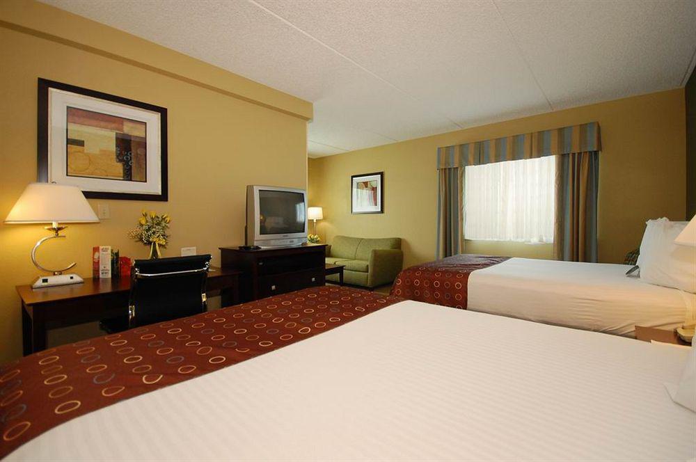 Brook Park Best Western Airport Inn & Suites Cleveland חדר תמונה